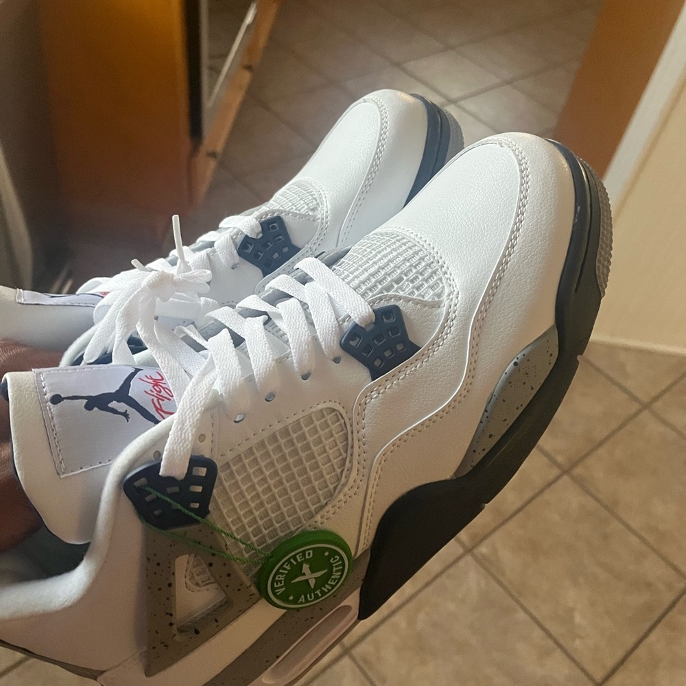 Jordan 4 Midnight Navy